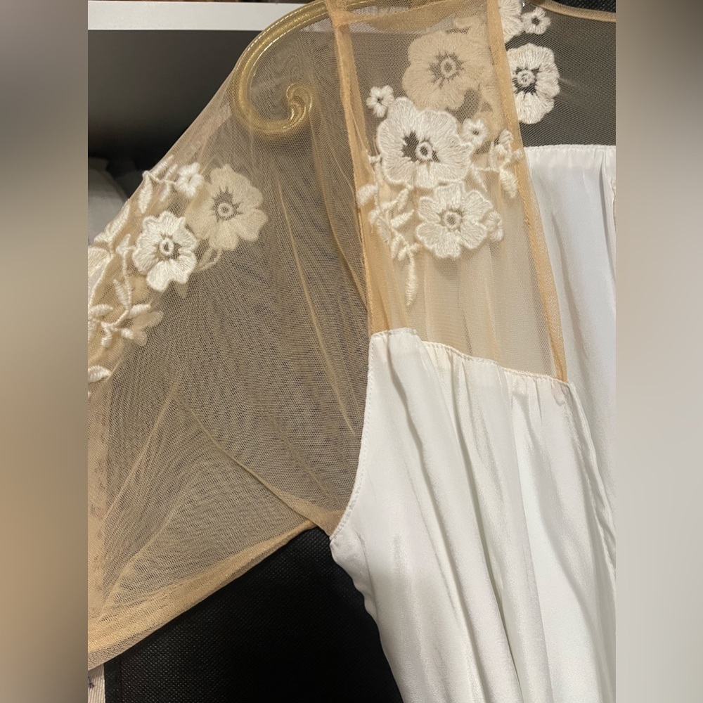 Bride Robe - Picture 6 of 10